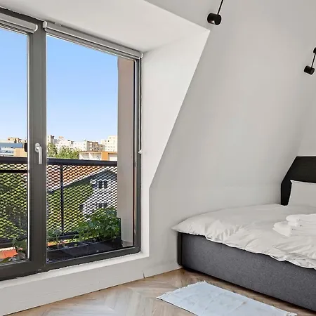 Ela Attic Studio Bukarest