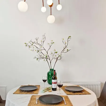 Hotell Ela Attic Studio *