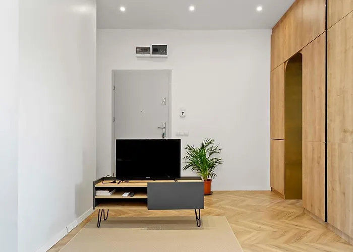 Ela Attic Studio * Бухарест