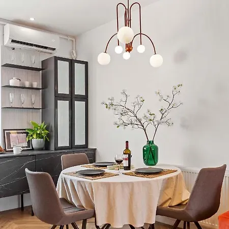 Ela Attic Studio Hotell